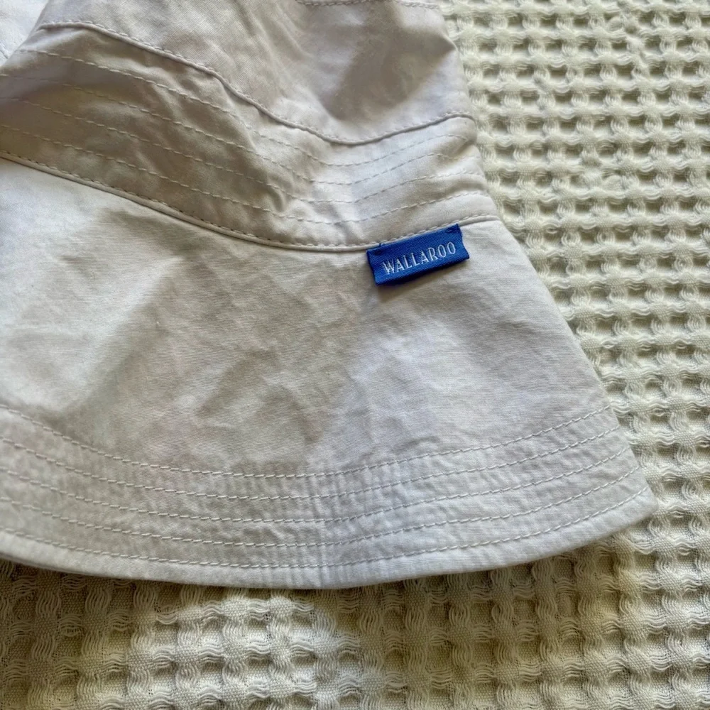 Wallaroo Piper Women’s White Cotton Bucket Hat, UPF 50, Drawstring & Packable - Picture 2 of 4
